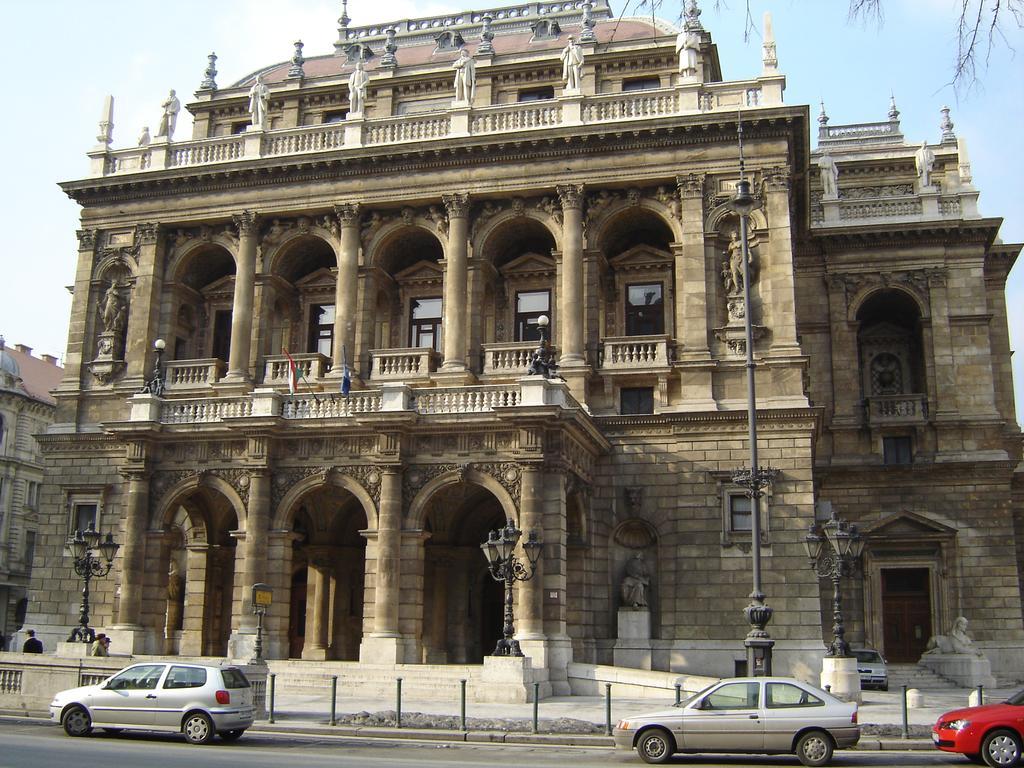Adam'S Apartment And Free Parking Budapest Exterior photo